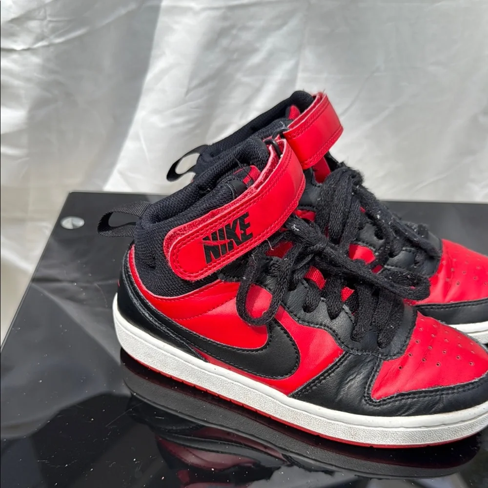 Nike Black and Red Air Max Sneakers - Picture 7 of 11